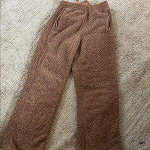 SKIMS Brown Sherpa Sweatpants